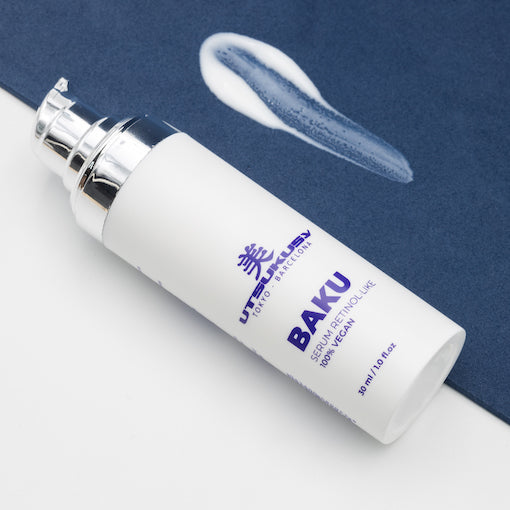 UTSUKUSY RAUKŠLIŲ MATOMUMĄ MAŽINANTIS VEIDO SERUMAS BAKU, 30ML