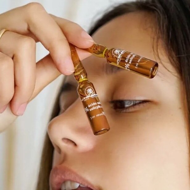 UTSUKUSY DETOX 7 DIENŲ ODOS PRIEŽIŪROS RINKINYS