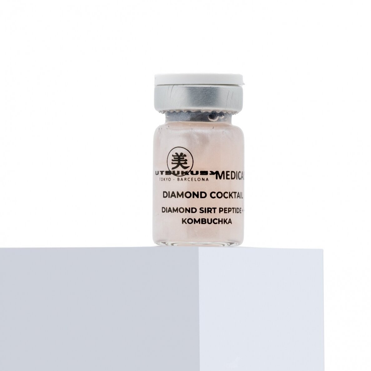 UTSUKUSY DIAMOND ANTI-AGE STERILUS SERUMAS AMPULĖJE, 1 VNT., 5ML