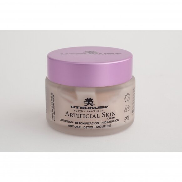 UTSUKUSY KASDIENIS ODOS PRIEŽIŪROS RINKINYS ARTIFICIAL SKIN HOME CARE KIT